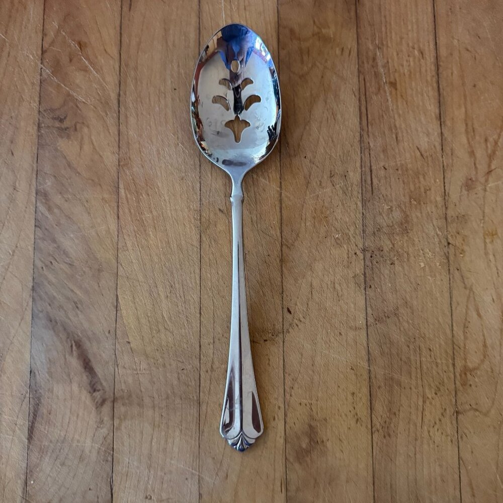 Oneida Silver Juilliard Stainless Steel Pierced Tablespoon Serving Spoon 8 1/2"